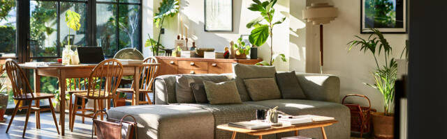 5 Smart Gadgets That Instantly Upgrade Any Living Room
