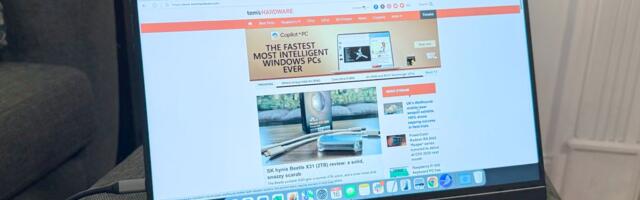 Arzopa A1 15.6-inch Portable Monitor Review: Sub-$80 value with a kickstand and great audio