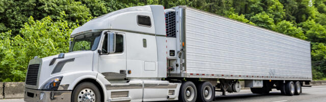 What Kinds Of Transmissions Do Semi-Trucks Use?