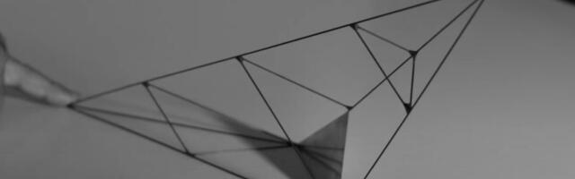 This Weird Pyramid Always Lands on the Same Face, Confirming 40-Year-Old Theory