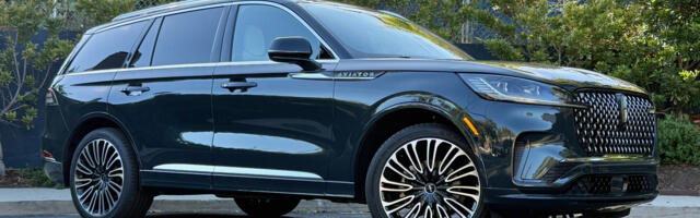 Lincoln's New Aviator Turned More Heads Than I Expected, But They Were Right To Stare