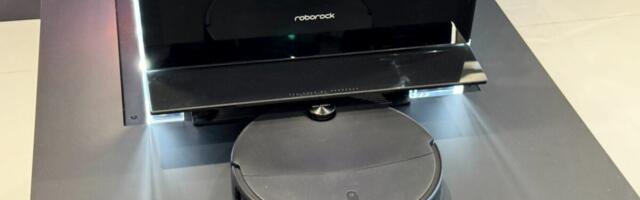 Roborock’s Washer and Dryer Combo Also Doubles as a Robot Vacuum Dock