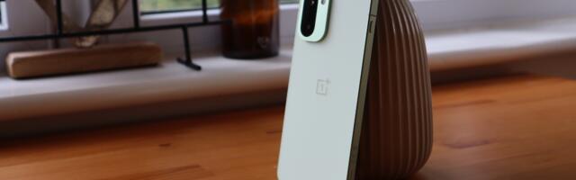 I spent two weeks with the OnePlus 15R, and it's forever raised my expectations for smartphone battery life