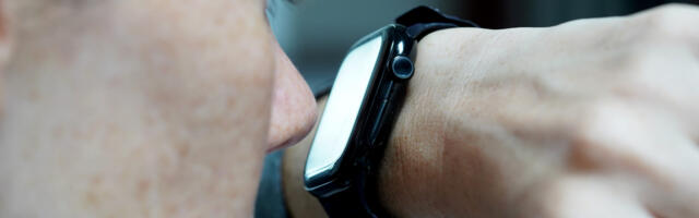 I keep using my face to navigate my smartwatch (if you know, you nose)