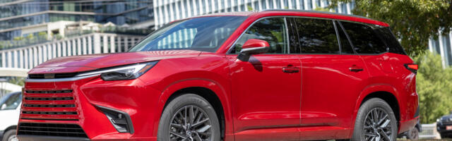 The 2024 Lexus TX 500h F Sport Full Size Luxury SUV