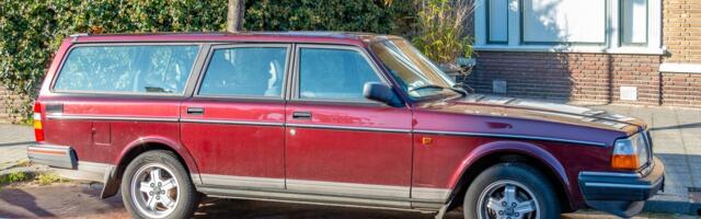 What Are The Rubber Strips On Older Car Doors Really For?