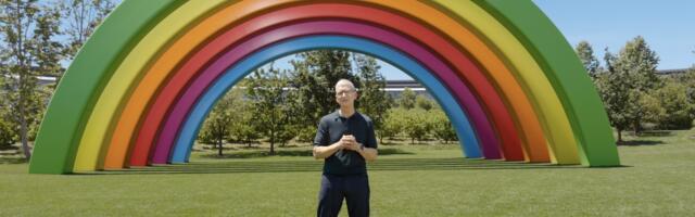 Tim Cook bows out with a very Tim Cook keynote