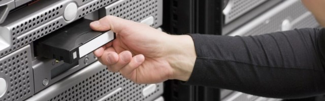 Battle Between Tape and Cloud Backups in Databarracks’ 2021 Data Health Check