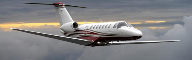 Can A Private Jet Land On Grass?
