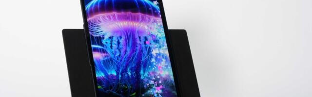 Lenovo leaks show concept laptop with rotating display