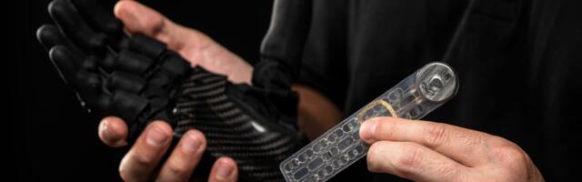The Department of Defense is betting on a startup that wants to control prosthetic limbs with muscle memory