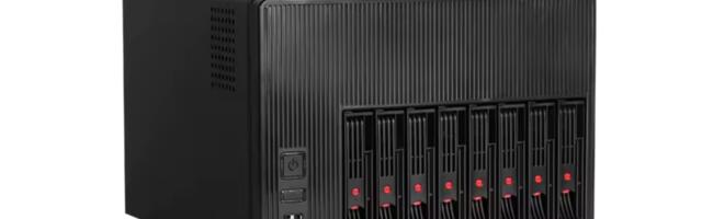 Want to store 204TB of storage in a device barely bigger than two shoe boxes? Check out the XCY X108, a NAS that can take up to 8 HDDs