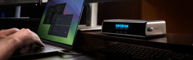 Anker released the best-looking docking station I've ever seen - and it even comes with a control knob to satisfy my ADHD
