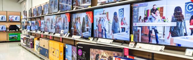 Surviving Black Friday 2025: Everything You Need to Save More, Including Start Times and Price Trackers