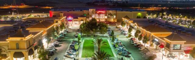Big East Bay retail center is bought, pointing to weak property values