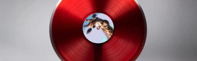 This vertical turntable with an 'optical' stylus is the futuristic, minimalist vinyl spinner I dreamed of as a kid