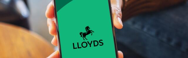 Lloyds admits nearly half a million banking customers affected by account glitch exposing transaction data