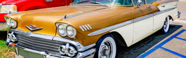 Why Automakers Abandoned These Popular Windshields During The 1960s
