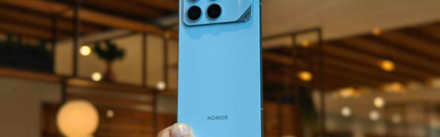 I Tried Honor's Win Gaming Phone: It's Built Like a Tank and Has a Behemoth Battery