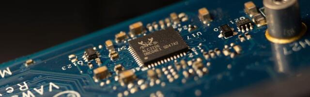 Trinity Team’s New Chip-Scale Light Technology Could Power Faster AI and Data Centre Communications