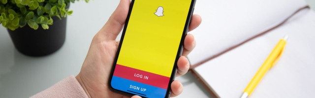 Snapchat Adds In-App Voter Registration to Increase Youth Engagement