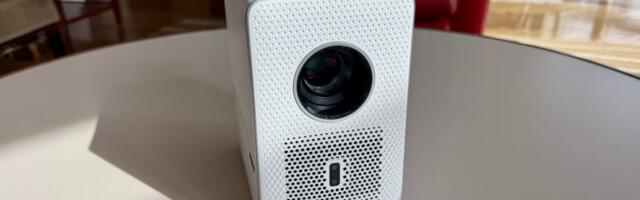 Aurzen Roku TV Smart Projector Review: I Wish More Projectors Had Roku Built-In
