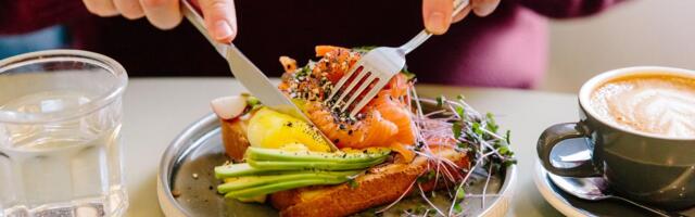 Do You Really Need to Eat 3 Meals a Day? We Asked an Expert Dietician