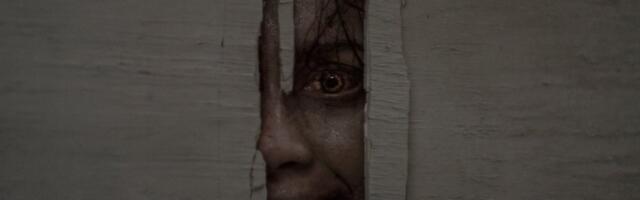 Does Evil Dead Burn have a credits scene?