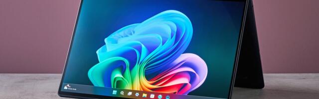 I loved gazing at the ultra-thin design of HP’s 2-in-1 OmniBook — but its OLED display captivated me even more