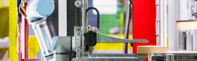 Amazon develops a robot that ‘feels’ touch, just like its human workers