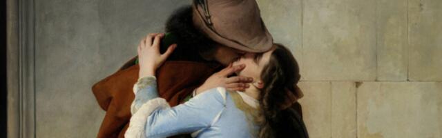 Apes Were Kissing Millions of Years Before Humans, Study Suggests