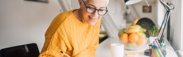 People who still write things down by hand aren’t being nostalgic — they’re using a form of cognitive processing that studies suggest may strengthen memory