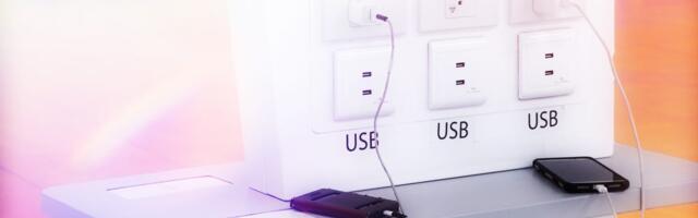Charging Your Phone on a Public USB Could Expose It to Juice Jacking. Is It Really a Threat?
