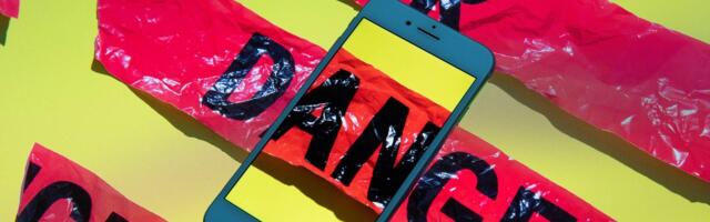 iOS App Store apps with screenshot-reading malware found for the first time