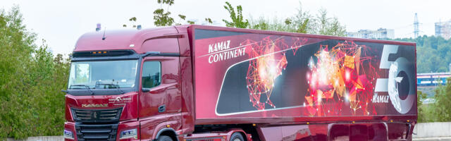 How Do Hybrid Semi-Trucks Work? A Look Into The Technology Behind Them