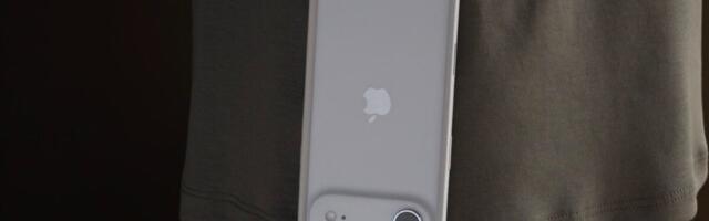 Apple’s New Accessory Lets You Wear Your iPhone Like a Purse
