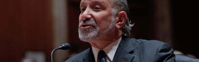 Howard Lutnick says he had lunch with his family on Epstein's island in 2012