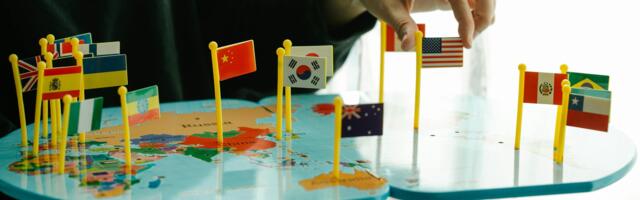 3 Multilingual AI Tools for Reaching Global Ecommerce Audiences