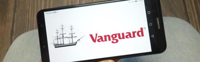 Anti-Bitcoin Vanguard Might Be the Largest Institutional Holder of MSTR Stock