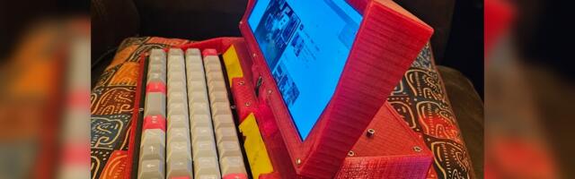 This 1980s inspired 3D printed Raspberry Pi laptop is built around a Pico-powered mechanical keyboard