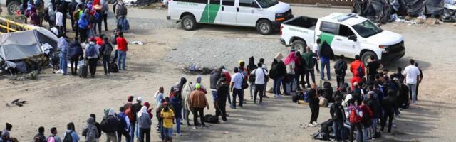 Mexico creating smartphone app for migrants to push out alerts if they get detained in the US