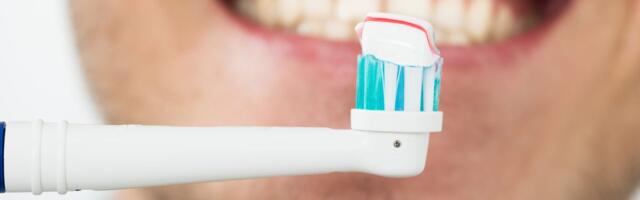 4 Mistakes You're Likely Making When Brushing With an Electric Toothbrush