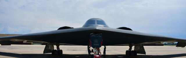 B-21 Vs. B-2: What's The Difference Between These US Stealth Bombers?