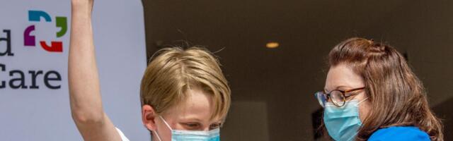 OB-GYNs release their own vaccine schedule, rejecting RFK Jr.'s meddling