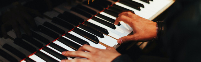 Learn to play the piano at your own pace with no prior experience for only $20