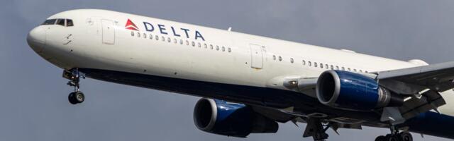 A Jewish Delta Air Lines flight attendant is suing the carrier over a ham sandwich and a Yom Kippur shift