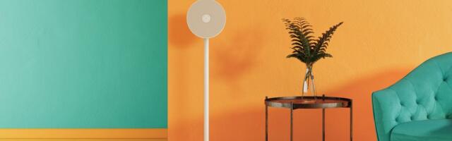 This LG lamp is also a projector and Bluetooth speaker