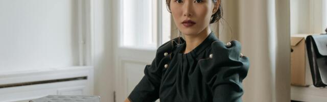 Psychology says people who feel like they’ve been living someone else’s life aren’t confused or ungrateful — they’re often the ones who were so good at adapting in childhood that they never stopped adapting long enough to find out who they actually were