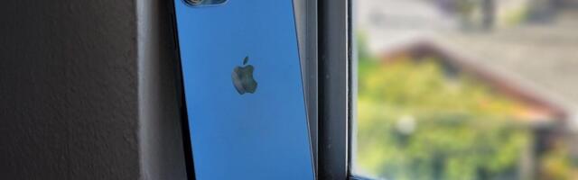 Your Old iPhone Battery Doesn't Have to Be This Bad. Here's How to Fix It