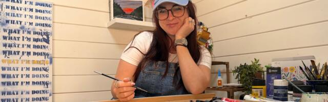 I walked away from running a successful social media agency to build a profitable art business